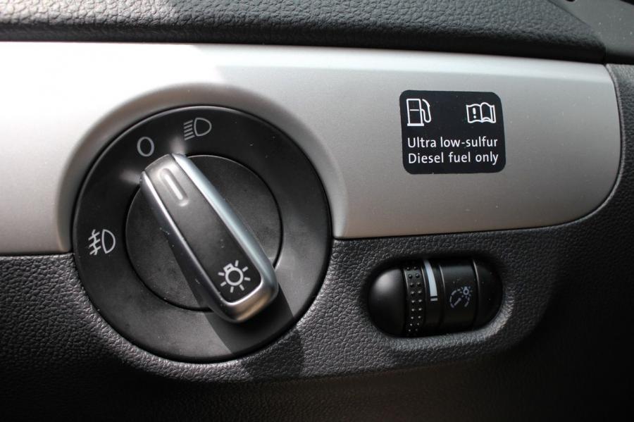  Volkswagen Jetta TDi 2011 года  (фото 73 из 120)